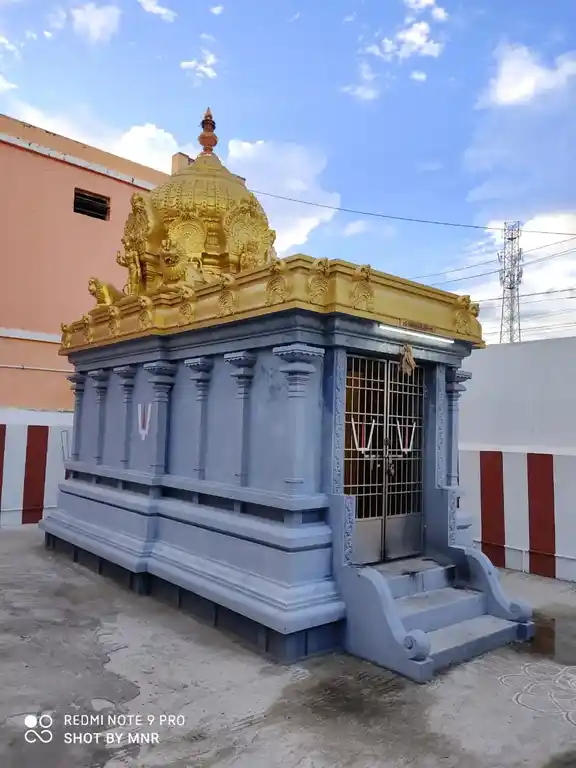Arulmigu Prasanna Venkatesa Perumal Temple, Nearby Kalikambal Temple, Tiruvallur - 602001 அருள்மிகு பிரசன்னவெங்கேடசப் பெருமாள் திருக்கோயில், காளிகாம்பாள் திருக்கோயில் அருகில், திருவள்ளூர் - 602001, Tiruvallur - Ancient Temple Architecture and History Image 4