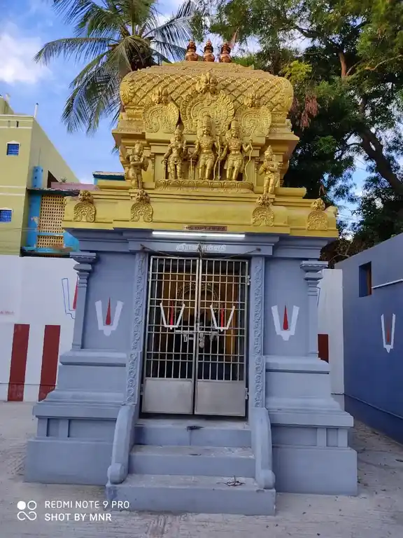 Arulmigu Prasanna Venkatesa Perumal Temple, Nearby Kalikambal Temple, Tiruvallur - 602001 அருள்மிகு பிரசன்னவெங்கேடசப் பெருமாள் திருக்கோயில், காளிகாம்பாள் திருக்கோயில் அருகில், திருவள்ளூர் - 602001, Tiruvallur - Ancient Temple Architecture and History Image 8