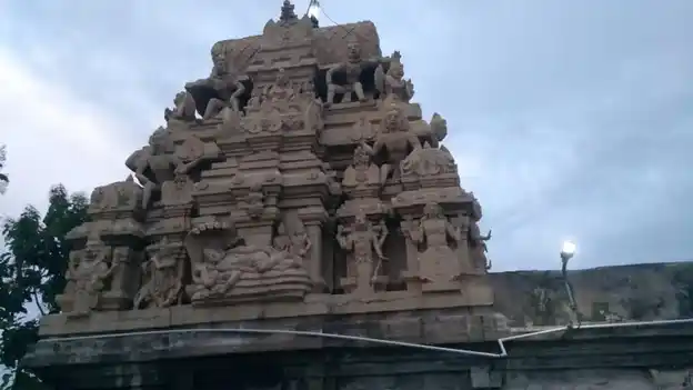 Arulmigu Prasanna Venkatesa Perumal Temple, Pappankuppam - 601201 அருள்மிகு பிரசன்ன வெங்கடேசப்பெருமாள் திருக்கோயில், பாப்பாங்குப்பம் - 601201, Tiruvallur - Ancient Temple Architecture and History Image 2