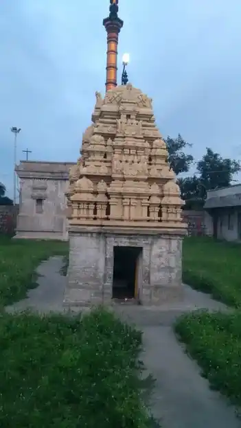 Arulmigu Prasanna Venkatesa Perumal Temple, Pappankuppam - 601201 அருள்மிகு பிரசன்ன வெங்கடேசப்பெருமாள் திருக்கோயில், பாப்பாங்குப்பம் - 601201, Tiruvallur - Ancient Temple Architecture and History Image 4