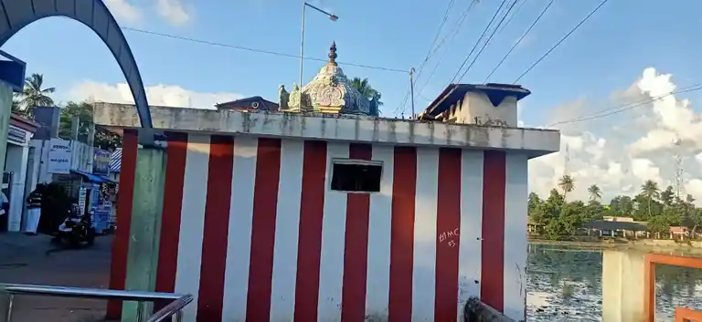 Arulmigu Prasanna Venkatesaperumal Temple, Kasangulam West Bank, Pattukkottai - 614601 அருள்மிகு பிரசன்ன வெங்கடேசப் பெருமாள் திருக்கோயில், Kasangulam West Bank, Pattukkottai - 614601, Thanjavur - Ancient Temple Architecture and History Image 3