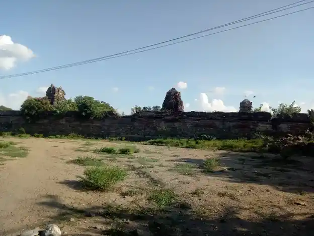 Arulmigu Prasanna Venkatramasamy Temple, Thippramahadevi - 637013 அருள்மிகு பிரசன்ன வெங்கட்ரமண சுவாமி திருக்கோயில், Thippramahadevi - 637013, Namakkal - Ancient Temple Architecture and History Image 3