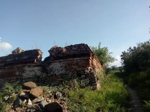 Arulmigu Prasanna Venkatramasamy Temple, Thippramahadevi - 637013 அருள்மிகு பிரசன்ன வெங்கட்ரமண சுவாமி திருக்கோயில், Thippramahadevi - 637013, Namakkal - Ancient Temple Architecture and History Image 4