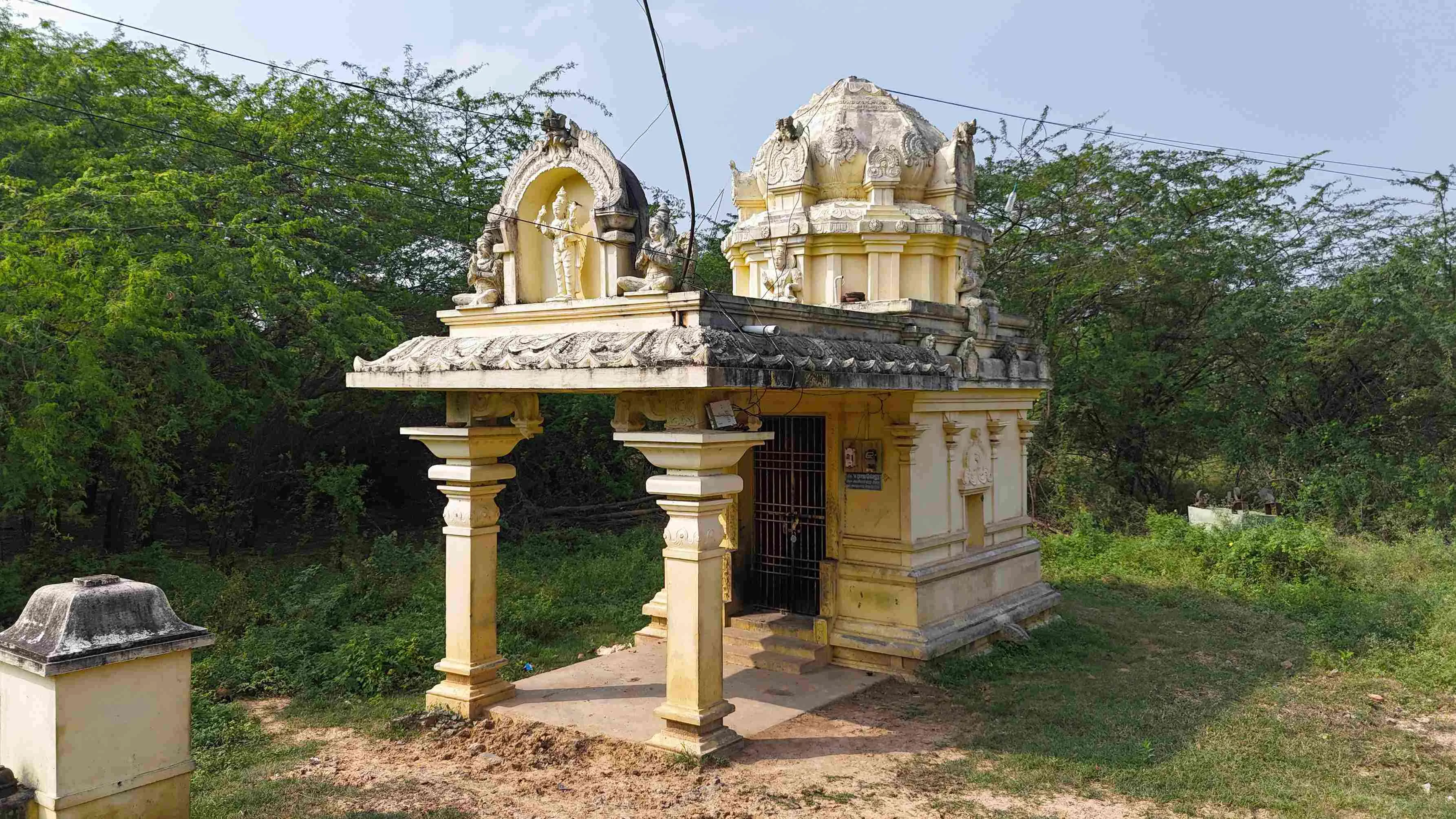 அருள்மிகு பிரசன்ன வெங்கடே பெருமாள் திருக்கோயில், ஆட்டுப்பூத்தூர் - 631561 - Main View