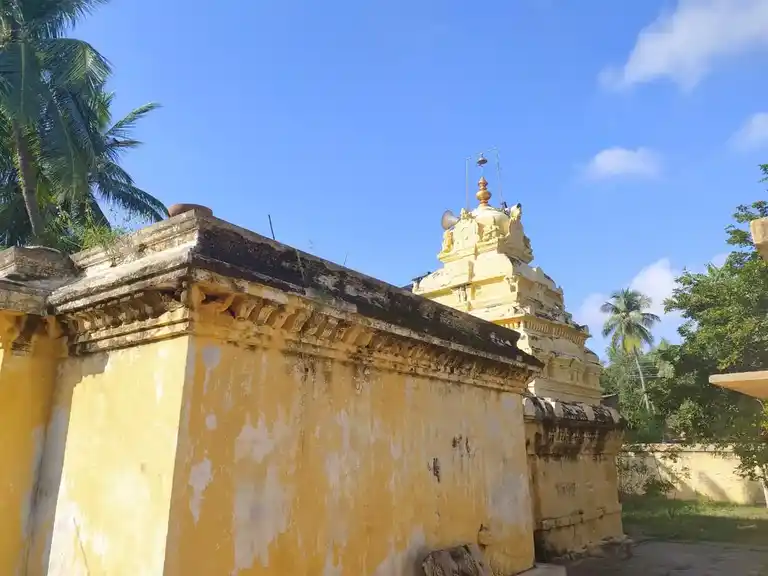 Arulmigu Prassanna Venkatesaperumal Temple, Ananganallur - 632601 அருள்மிகு பிரசண்ண வெங்கடேசப் பெருமாள் திருக்கோயில், அனங்காநல்லூர் - 632601, Vellore - Ancient Temple Architecture and History Image 3