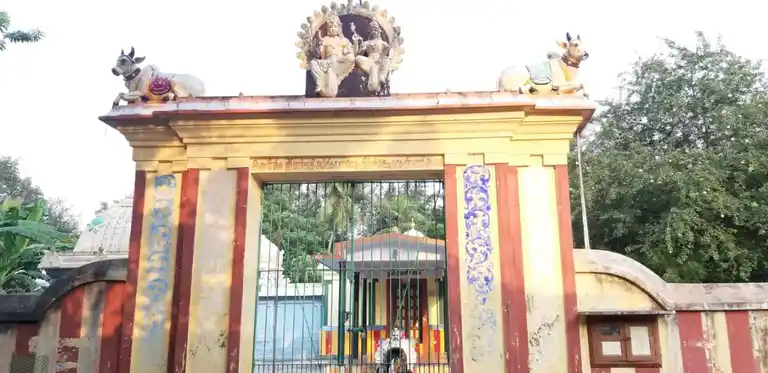 Arulmigu Prathatachanadha Sawmy Temple, Varadhampattu - 609205 அருள்மிகு பிரதட்சய நாதசாமி திருக்கோயில், Varadhampattu - 609205, Mayiladuthurai - Ancient Temple Architecture and History Image 2