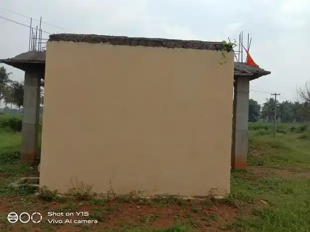 Arulmigu Praveena Peeda Madam Temple, Vagurappampatti - 635202 அருள்மிகு பிரவின பீட மடம் திருக்கோயில், Vagurappampatti - 635202, Dharmapuri - Ancient Temple Architecture and History Image 4