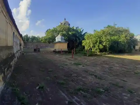 Arulmigu Priyavidangeswarar Temple, Melaiyur - 609107 அருள்மிகு பிரியாவிடேங்கேஸ்வரர் திருக்கோயில், மேலையூர் - 609107, Mayiladuthurai - Ancient Temple Architecture and History Image 4