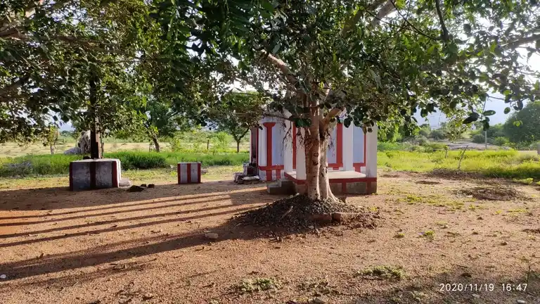 Arulmigu Prumal Temple, Seemanoothu - 625532 அருள்மிகு பெருமாள் திருக்கோயில், Seemanoothu - 625532, Madurai - Ancient Temple Architecture and History Image 3