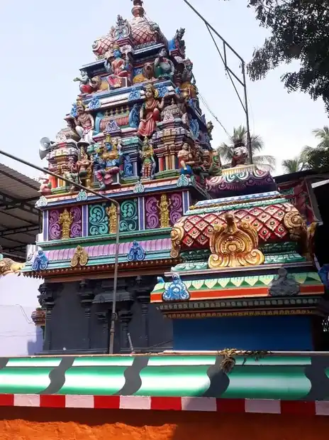 Arulmigu Puhu Mariyamman Temple, Sulthanpettai, Velur - 638182 அருள்மிகு புது மாரியம்மன் திருக்கோயில், சுல்தான்பேட்டை, வேலூர் - 638182, Namakkal - Ancient Temple Architecture and History Image 2