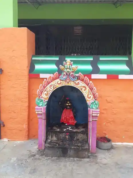 Arulmigu Puhu Mariyamman Temple, Sulthanpettai, Velur - 638182 அருள்மிகு புது மாரியம்மன் திருக்கோயில், சுல்தான்பேட்டை, வேலூர் - 638182, Namakkal - Ancient Temple Architecture and History Image 3