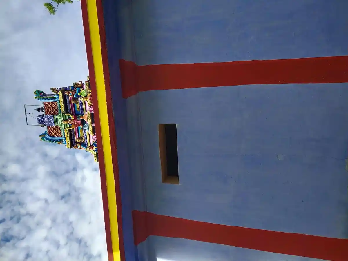 Arulmigu Puliadi Mariamman Temple, Sattankulam - 628714 அருள்மிகு புளியடி மாரியம்மன் திருக்கோயில், Sattankulam - 628714, Thoothukudi - Ancient Temple Architecture and History Image 3