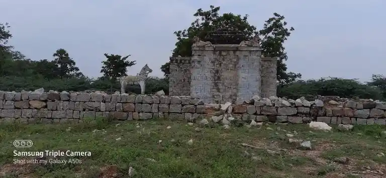 Arulmigu Puliandi Ayyanaar Temple, Nadumandalam - 624401 அருள்மிகு புளியாண்டி அய்யனார் திருக்கோயில், Nadumandalam - 624401, Dindigul - Ancient Temple Architecture and History Image 6