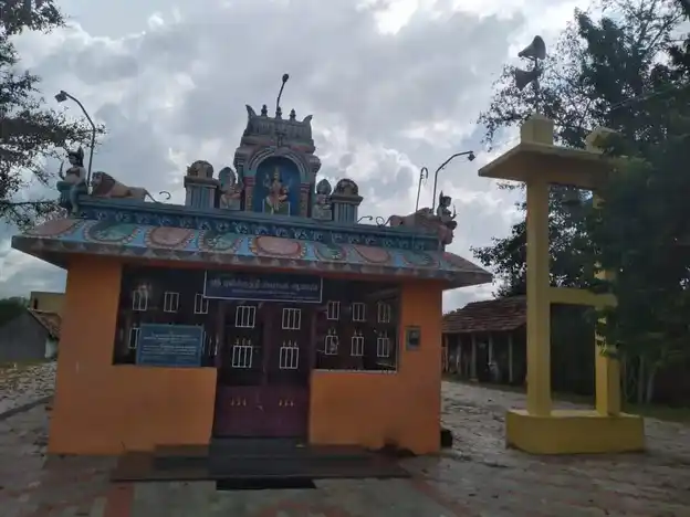 Arulmigu Pulikkutthi Amman Temple, Sengamaari - 622202 அருள்மிகு புலிகுத்திஅம்மன் திருக்கோயில், செங்கமாரி, அறந்தாங்கி வட்டம் - 622202, Pudukkottai - Ancient Temple Architecture and History Image 9