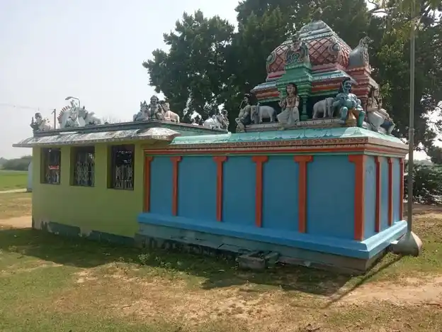 Arulmigu Pulikkutti Ayyanar Temple, Biramanavayal - 614630 அருள்மிகு புலிகுட்டி அய்யனார் திருக்கோயில், Biramanavayal - 614630, Pudukkottai - Ancient Temple Architecture and History Image 2