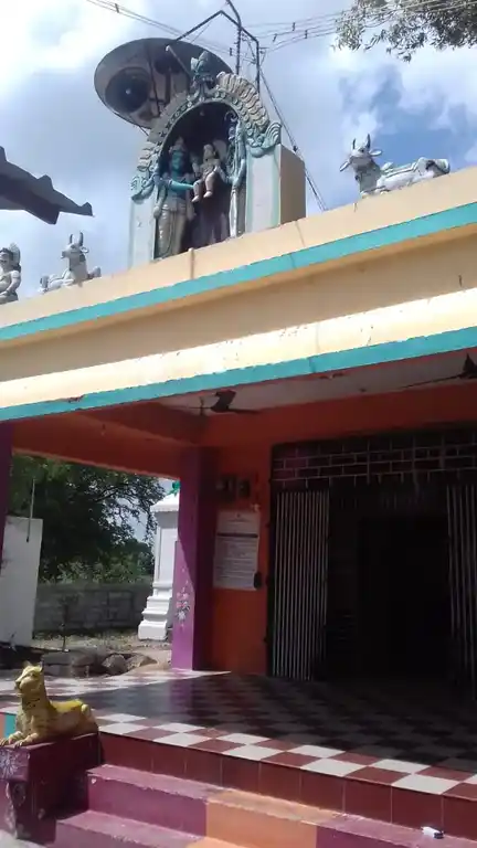 Arulmigu Puliveeraayyanar Temple, Near Kanmaikarai, Vadakarai - 626136