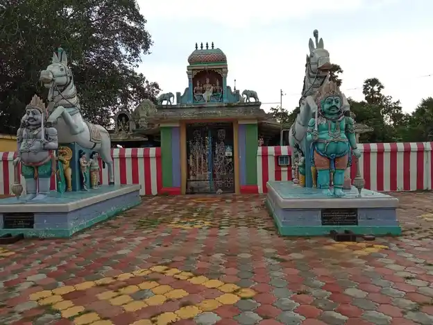 Arulmigu Puliyudaiya Ayyanar Temple, Puliyur - 623315 அருள்மிகு. புலியுடைய அய்யனார் திருக்கோயில், Puliyur - 623315, Ramanathapuram - Ancient Temple Architecture and History Image 3