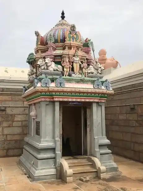 Arulmigu Pulvanayagiamman Temple, Paganeri - 630558 அருள்மிகு புல்வநாயகிஅம்மன் திருக்கோயில், Paganeri - 630558, Sivagangai - Ancient Temple Architecture and History Image 4