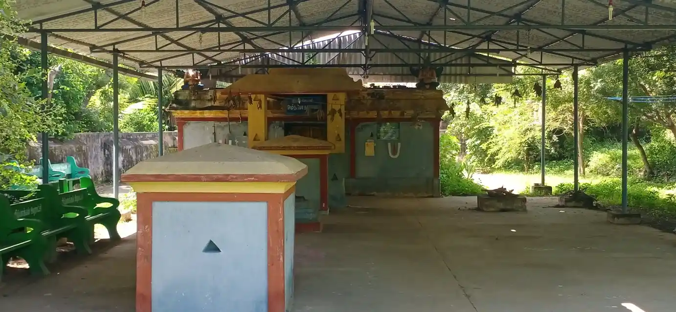 Arulmigu Pundakavaratharaja Perumal Temple, Pulipakkam - 603002 அருள்மிகு புண்டரீகவரதராஜப்பெருமாள் திருக்கோயில், Pulipakkam - 603002, Chengalpattu - Ancient Temple Architecture and History Image 4