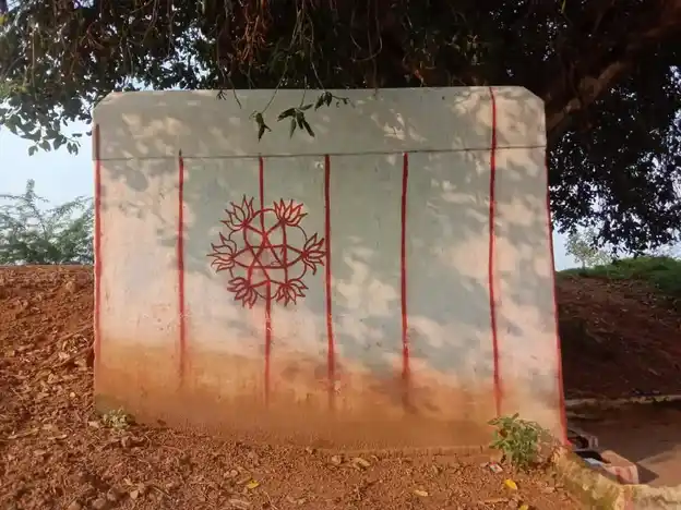 Arulmigu Pungulathu Ayyanar Temple, Vadakku Venganallur - 626127 அருள்மிகு புதுக்குளம் அய்யனார் திருக்கோயில், வடக்குவெங்காநல்லுர் - 626127, Virudhunagar - Ancient Temple Architecture and History Image 2