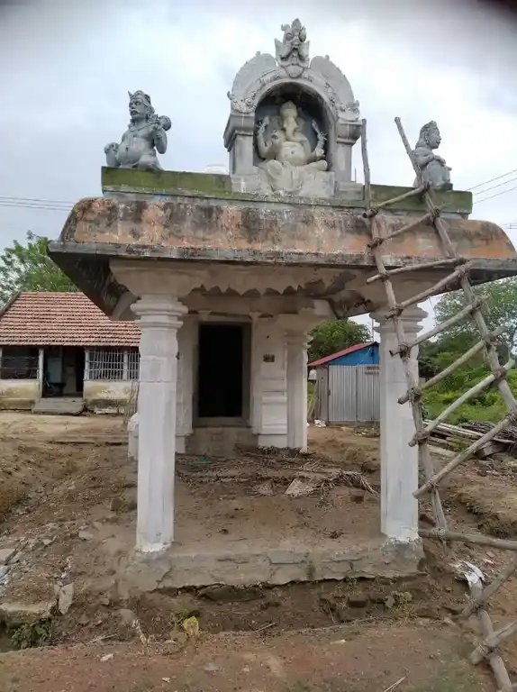 Arulmigu Punithavinayagar Temple, Pulavarnatham - 613501 அருள்மிகு புனித விநாயகர் திருக்கோயில், Pulavarnatham - 613501, Thanjavur - Ancient Temple Architecture and History Image 2