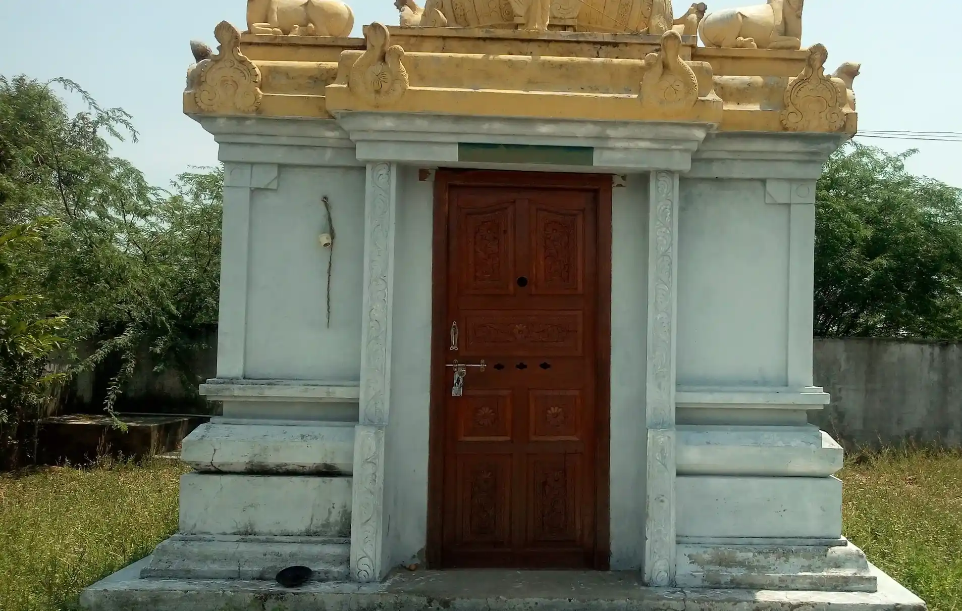 Arulmigu Punnaivananathar Temple, Maanalur - 611104 அருள்மிகு புன்னைவனநாதர் திருக்கோயில், மாணலூர் - 611104, Nagapattinam - Ancient Temple Architecture and History Image 3