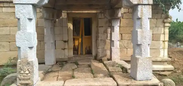 Arulmigu Punnaivananatheeswarar Temple, Sarkar Valavanthi - 637017 அருள்மிகு புன்னை வன நாதீஸ்வரர் திருக்கோயில், சர்கார் வாழவந்தி - 637017, Namakkal - Ancient Temple Architecture and History Image 5