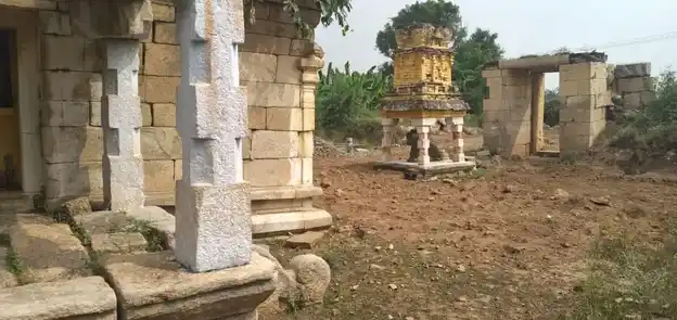 Arulmigu Punnaivananatheeswarar Temple, Sarkar Valavanthi - 637017 அருள்மிகு புன்னை வன நாதீஸ்வரர் திருக்கோயில், சர்கார் வாழவந்தி - 637017, Namakkal - Ancient Temple Architecture and History Image 8