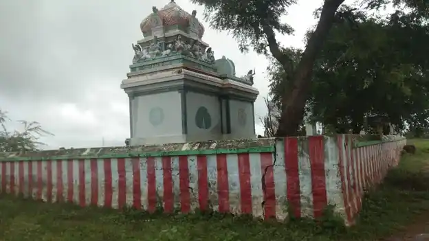 Arulmigu Purakkudi Kaatharudaiya Ayyanar Temple, Kurichi - 623702 அருள்மிகு புறக்கொடிகாத்த அய்யனார் திருக்கோயில், Kurichi - 623702, Sivagangai - Ancient Temple Architecture and History Image 2