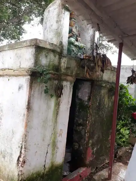 Arulmigu Puram Palagaikaragam Temple, Udedurgam - 635113 Arulmigu Puram Palagaikaragam Temple, Udedurgam - 635113, Krishnagiri - Ancient Temple Architecture and History Image 3