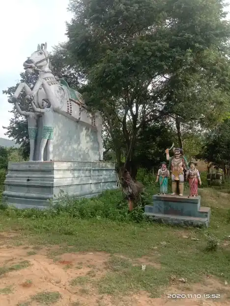 Arulmigu Purovarthi Ayyanar Temple, Karungalakkudi - 625101 புரோவர்த்தி அய்யனார் திருக்கோயில், Karungalakkudi - 625101, Madurai - Ancient Temple Architecture and History Image 2