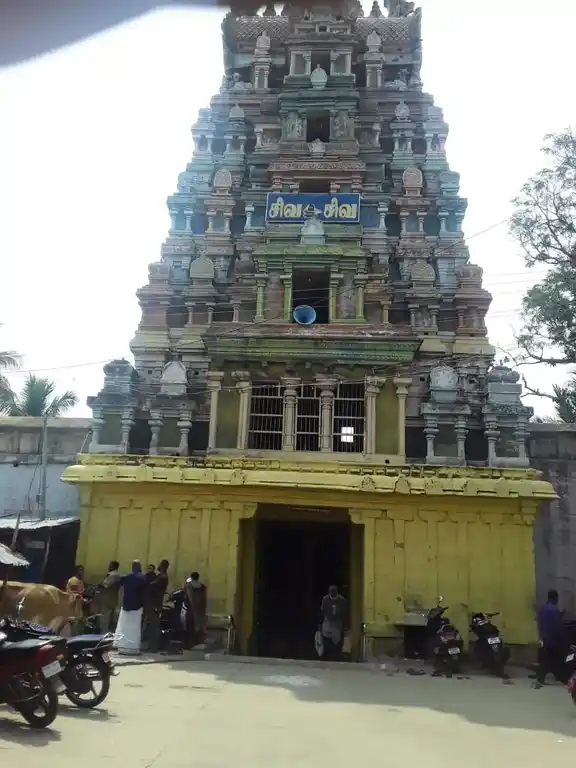 Arulmigu Pushpavaneswarar Temple, Thiruppuvanam - 630611 Temple