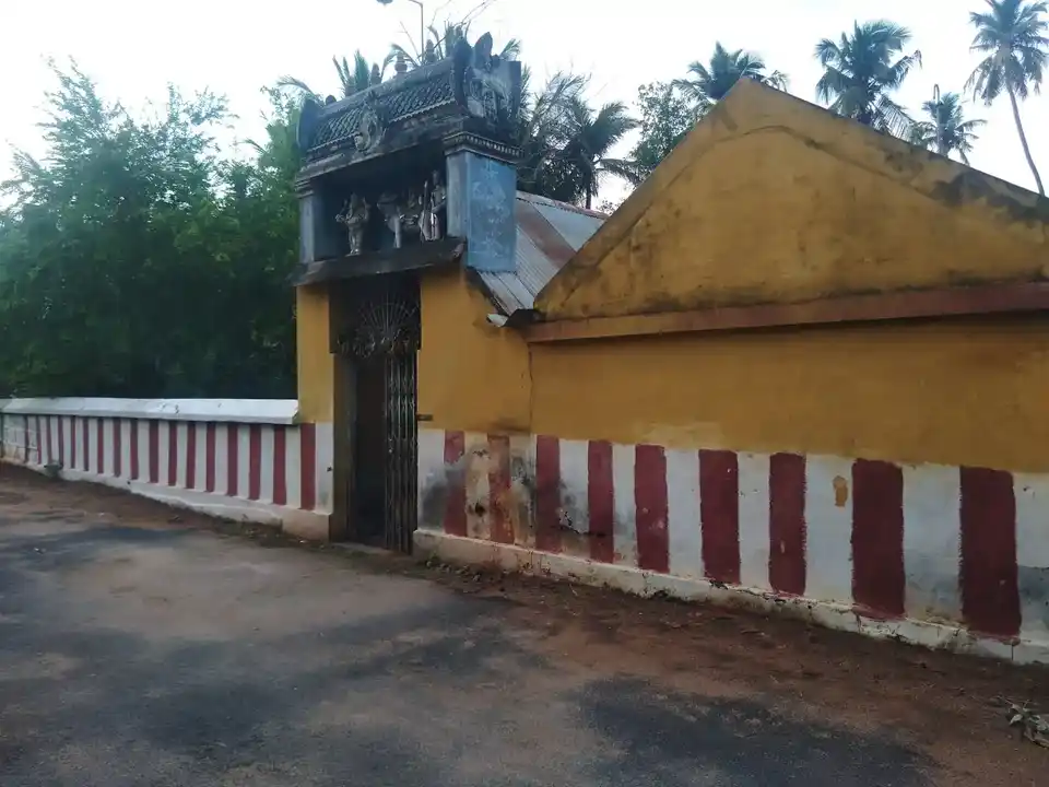 Arulmigu Pushpavaneswarar Temple, Varadharajapuram - 621215 Temple