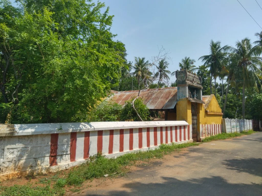 Arulmigu Pushpavaneswarar Temple, Varadharajapuram - 621215 Arulmigu Pushpavaneswarar Temple, Varadharajapuram - 621215, Thiruchirappalli - Ancient Temple Architecture and History Image 8