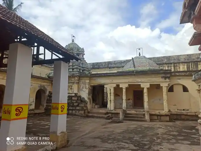 Arulmigu Puspavaneswarar Temple, Thirupamthiruthi - 613103