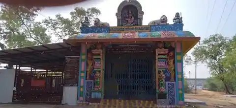 Arulmigu Puthiya Vazhavanthamman Temple, Manimoortheswaram, Manimoortheswaram - 627001 அருள்மிகு புதிய வாழவந்தம்மன் திருக்கோயில், மணிமூா்த்தீஷ்வரம், மணிமூா்த்தீஷ்வரம் - 627001, Tirunelveli - Ancient Temple Architecture and History Image 2