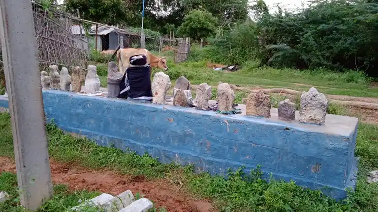 Arulmigu Puthukaruppanar Tample, Athikudikadu - 612714 Arulmigu Puthukaruppanar Tample,  - 612714, Ariyalur - Ancient Temple Architecture and History Image 2