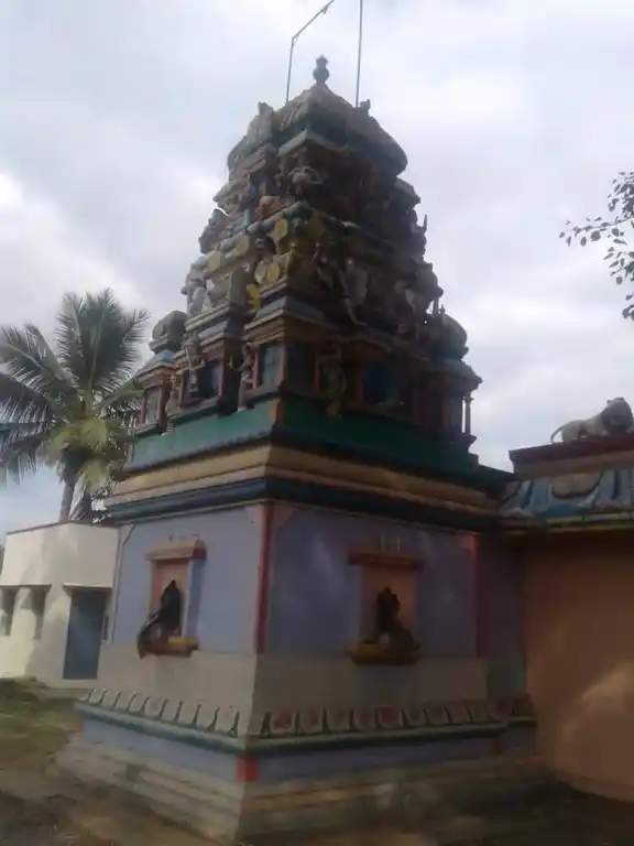 Arulmigu Puthukottai Mariamman Temple, Dharapuram - 636351 அருள்மிகு புதுக்கோட்டை மாரியம்மன் திருக்கோயில், Dharapuram - 636351, Salem - Ancient Temple Architecture and History Image 2