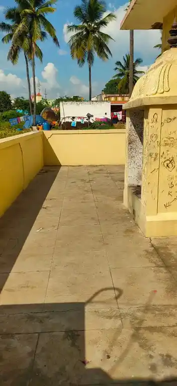 Arulmigu Puthumariamman Temple, Puthukoil, Bethakallupalli - 635801 அருள்மிகு புத்துமாரியம்மன் திருக்கோயில், புத்துக்கோயில், பெத்தகல்லுப்பள்ளி - 635801, Thirupathur - Ancient Temple Architecture and History Image 4