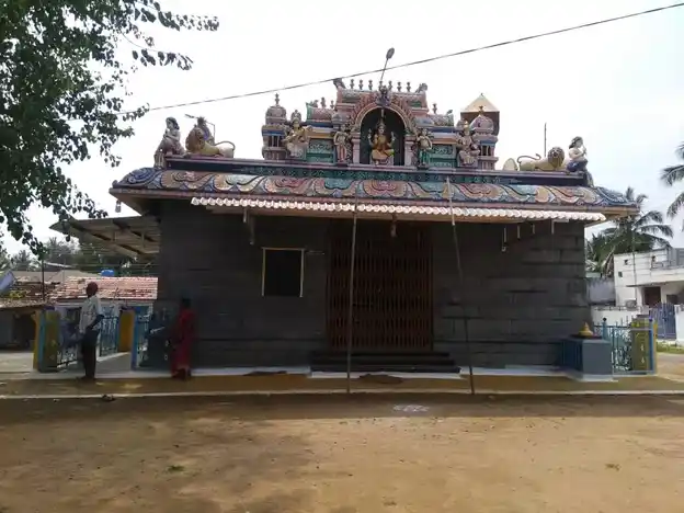 Arulmigu Puthumariamman Temple, Sikkarasampalayam - 638401 அருள்மிகு மாரியம்மன் திருக்கோயில், சிக்கரசம்பாளையம் - 638401, Erode - Ancient Temple Architecture and History Image 2