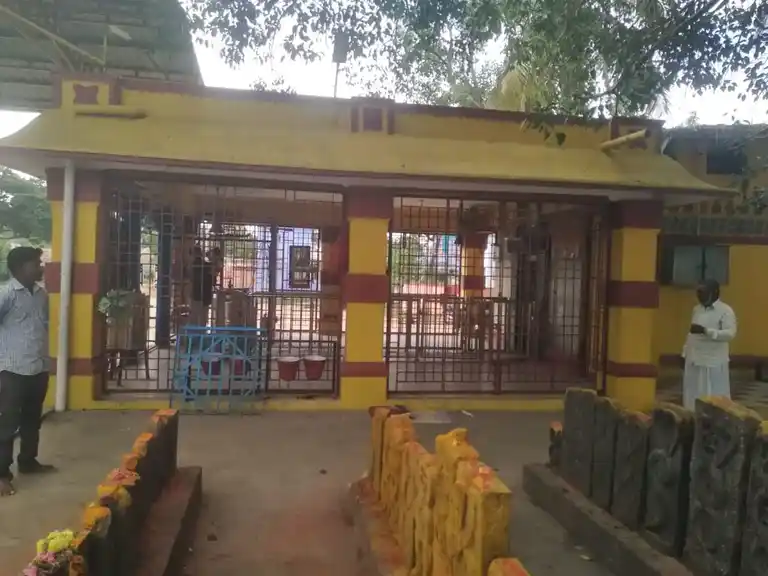 Arulmigu Puthur Mariyamman Temple, Bye Pass East Near Petrol Bunk, Palacode - 636808 அருள்மிகு புதூர் மாரியம்மன் திருக்கோயில், Bye Pass East Near Petrol பங்க், பாலக்கோடு - 636808, Dharmapuri - Ancient Temple Architecture and History Image 3