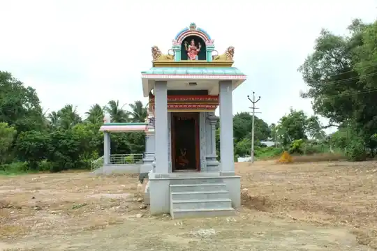 Arulmigu Puthuramman,Mariamman,Vinayagar Temple, Kondampatti, Kinathukadavu - 641202 அருள்மிகு புத்தூரம்மன், மாரியம்மன், விநாயகர் திருக்கோயில், Kondampatti, Kinathukadavu - 641202, Coimbatore - Ancient Temple Architecture and History Image 6