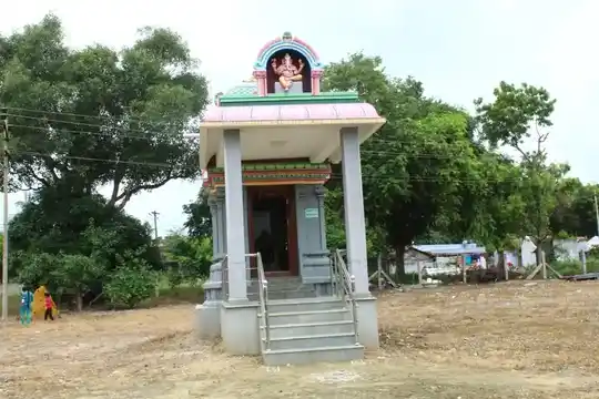 Arulmigu Puthuramman,Mariamman,Vinayagar Temple, Kondampatti, Kinathukadavu - 641202 அருள்மிகு புத்தூரம்மன், மாரியம்மன், விநாயகர் திருக்கோயில், Kondampatti, Kinathukadavu - 641202, Coimbatore - Ancient Temple Architecture and History Image 7