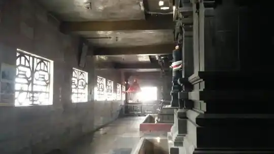 Arulmigu Putridam Kondeeshwarer Temple, Othakalmadapam, Coimbatore - 641032 அருள்மிகு புற்றிடம்&nbsp;கொண்டீஸ்வரர் திருக்கோயில், Othakalmadapam, Coimbatore - 641032, Coimbatore - Ancient Temple Architecture and History Image 10