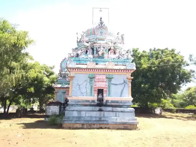 Arulmigu Puttridamkondeeswarar Temple, Sirukundram - 603108 அருள்மிகு புற்றிடம்கொண்டீஸ்வரர் திருக்கோயில், சிறுங்குன்றம் - 603108, Chengalpattu - Ancient Temple Architecture and History Image 3
