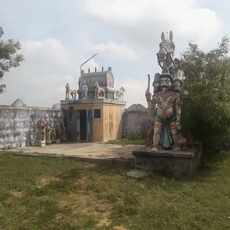 Arulmigu Raayankulam Ayyanar Temple, Raappoosal - 622102 அருள்மிகு ராயங்குளம் அய்யனார் திருக்கோயில், Raappoosal - 622102, Pudukkottai - Ancient Temple Architecture and History Image 4