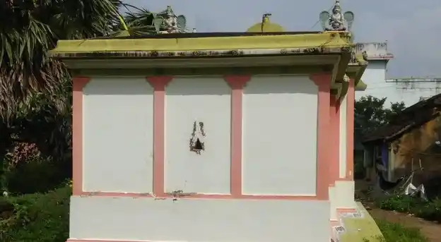 Arulmigu Radha Rukmani Samedha Krishna Paramathma Temple, Peruiyapuliyur - 601206 அருள்மிகு இராதாருக்மணி கிருஷ்ணபரமாத்மா பஜனை திருக்கோயில், பெரியபுலியூர் - 601206, Tiruvallur - Ancient Temple Architecture and History Image 4