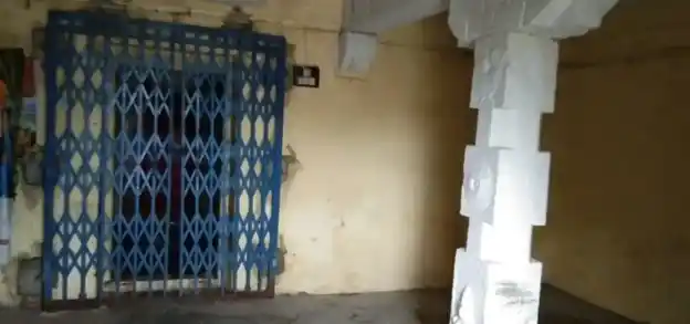 Arulmigu Radharukmani Venugopalasamy Temple, Kiruthalapuram - 601204 அருள்மிகு ராதாருக்மணி வேணுகோபாலசுவாமி திருக்கோயில், கிருதலபுரம் - 601204, Tiruvallur - Ancient Temple Architecture and History Image 3