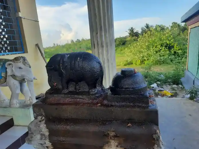 Arulmigu Raja Valavanda Iyyanar Temple, Neduvakottai - 614001