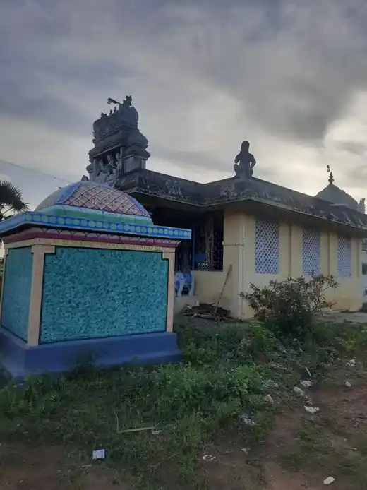 Arulmigu Raja Valavanda Iyyanar Temple, Neduvakottai - 614001 அருள்மிகு ராஜவளவண்ட அய்யனார் திருக்கோயில், Neduvakottai - 614001, Thiruvarur - Ancient Temple Architecture and History Image 8